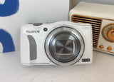 Fujifilm F800EXR Digital Camera White (Preowned)