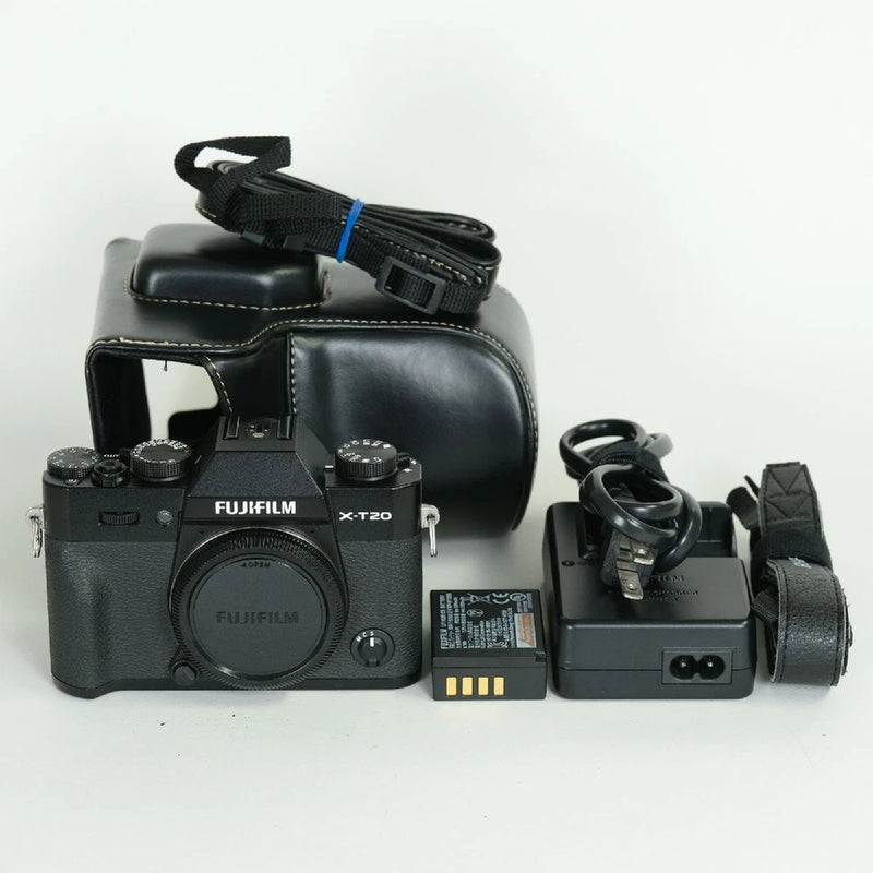 Fujifilm X-T20 Mirrorless Camera Body Black with Case 24MP Fuji X Mount