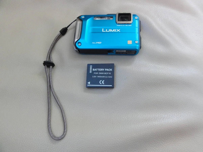 Panasonic Lumix DMC-FT3 Blue Waterproof Digital Camera Used No Damage