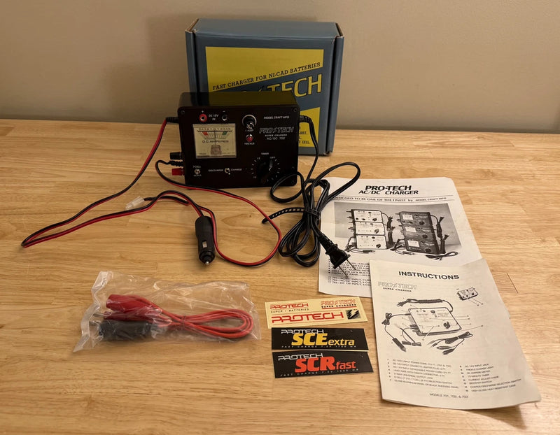 Vintage PRO TECH 702 AC/DC Super Charger for Ni-Cad batteries Model Craft MFG Battery