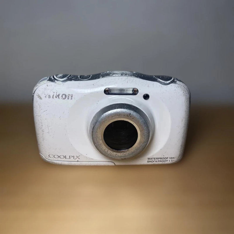 Nikon COOLPIX S33 As Is