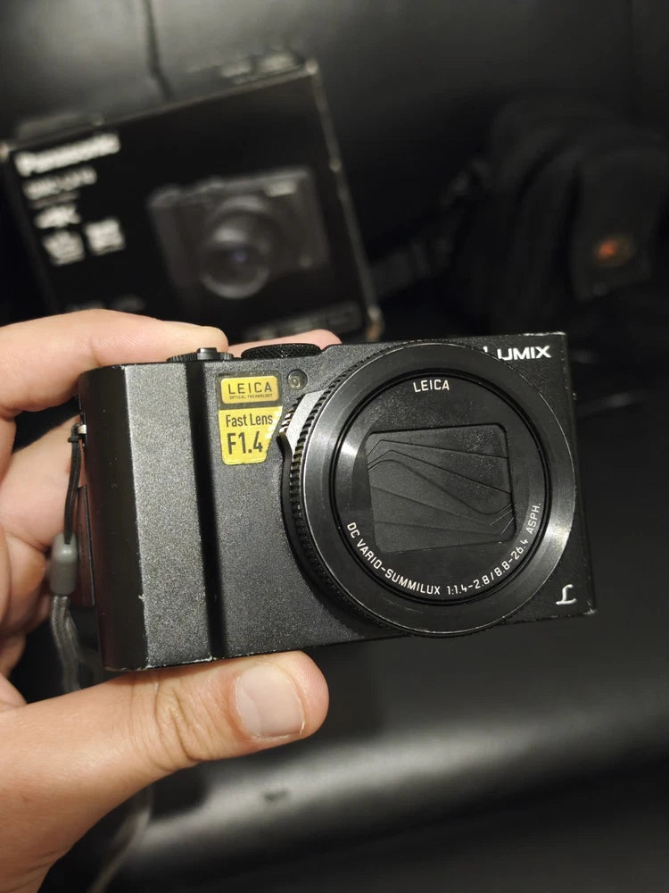 Panasonic Lumix LX10 4K Compact Camera Bundle - Complete With Box & Accessories