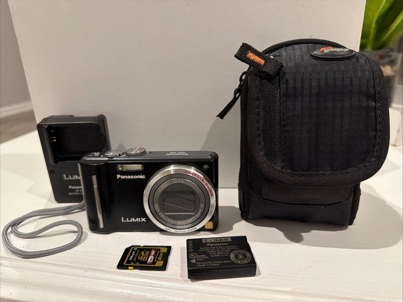 Panasonic Lumix DMC-ZS5 12.1MP Digital Camera 8GB SD Card, Charger, Case TESTED!