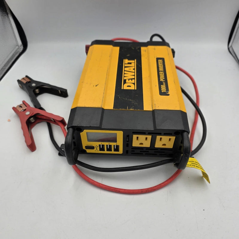 DEWALT DXAEPI1000 Type 2 Power Inverter 1000W Car Converter