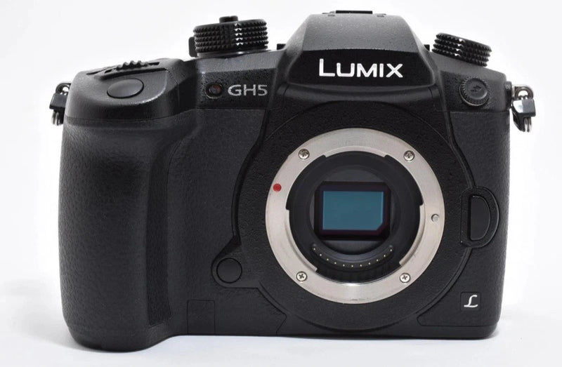 Panasonic LUMIX GH5 Mirrorless Camera 20.3MP Body Only Black Wi-Fi Viewfinder