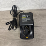 HOYOA Class 2 Battery Charger Model HY66-180M Powers On Battery