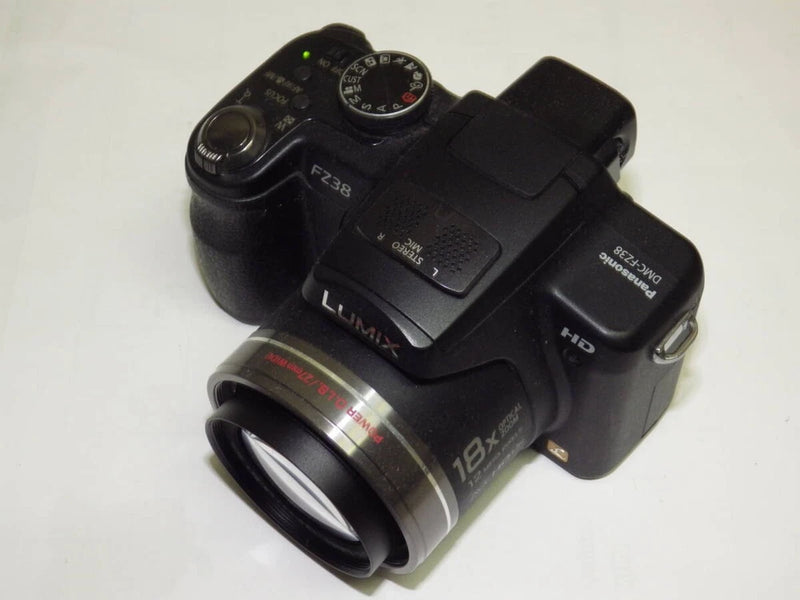 Panasonic Lumix FZ38 18x Zoom 12.7MP Digital Camera Black Used Tested