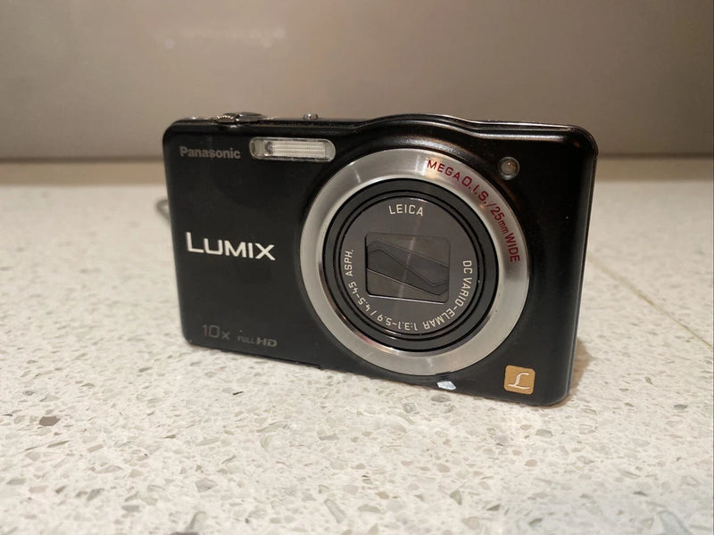 PANASONIC LUMIX DMC-SZ7 Compact DIGITAL CAMERA 14.0MP + Genuine Battery