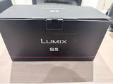 Panasonic S5 package shutter:235 (LUMIX S 20-60mm F3.5-5.6, and S 50mm f/1.8)