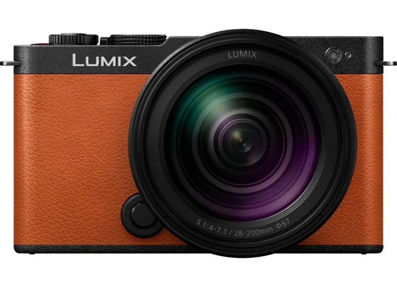 Panasonic LUMIX S9 H Kit 28-200mm Jet Black x Camel Orange Leather