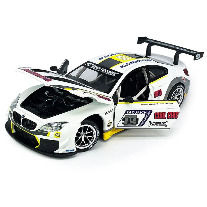 1:24 M6 GT3 Model Car Metal Diecast Toy Cars Doors Open Light Sound White