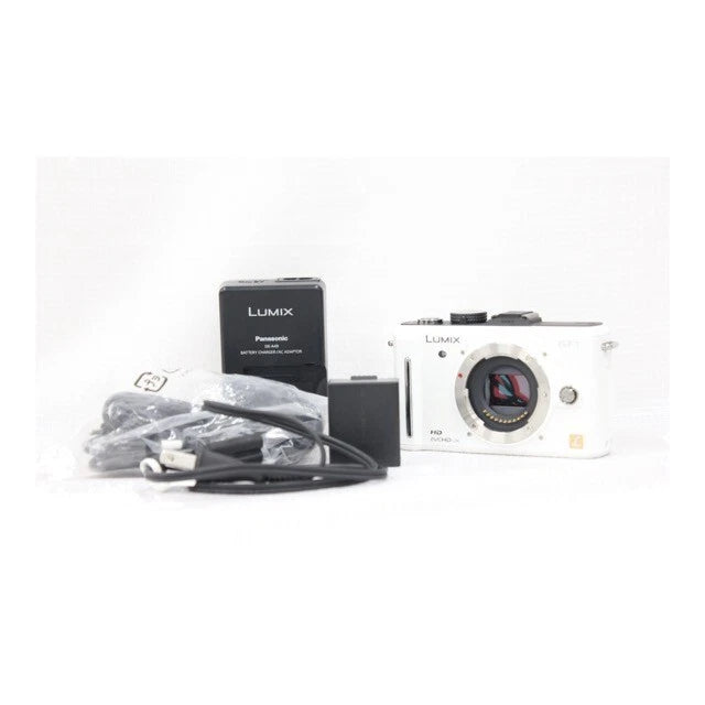 Return Panasonic Panasonic Lumix DMC-GF1 White Mirrorless SLR Body E7810