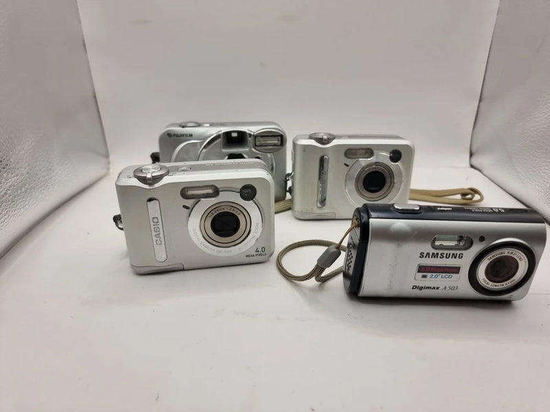 DIGITAL CAMERA BUNDLE JOBLOT untested