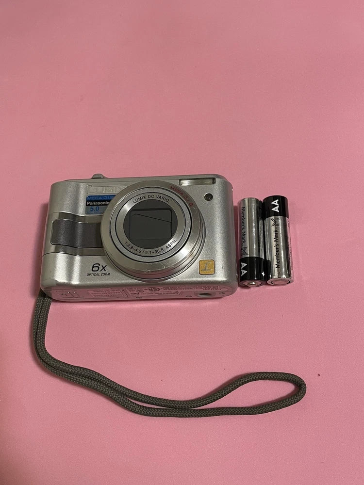 Panasonic Lumix DMC-LZ3 5MP Digital Camera with 6x Image Stabilized Zoom