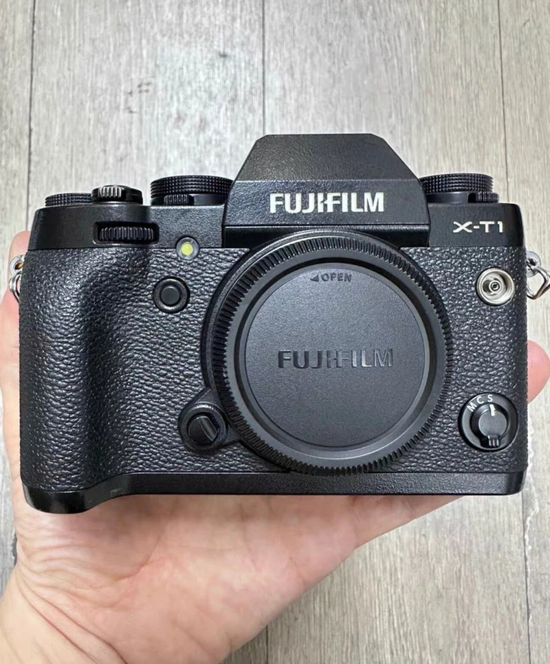 Fujifilm X-T1 Digital Camera Body Black (Preowned)
