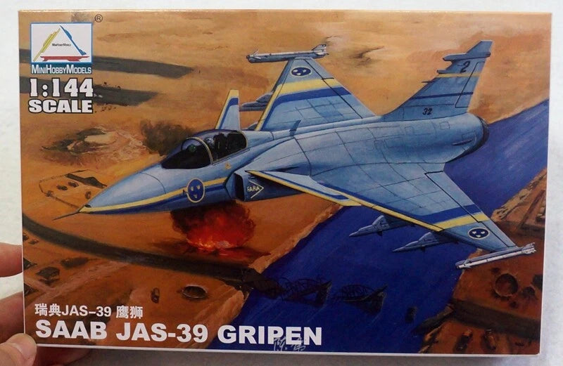 1/144 Plastic Model Kits SE SAAB JAS-39 GRIPEN 80425 Assembled Aircraft AGES 14+