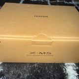New Fuji X-M5 Mirrorless Camera  XC15-45mm f3.5-5.6 OIS PZ lens Kit Silver