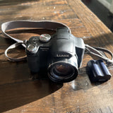 Panasonic DMC-FZ8 Lumix 12 Optical Zoom Digital Camera Black W/Battery Tested