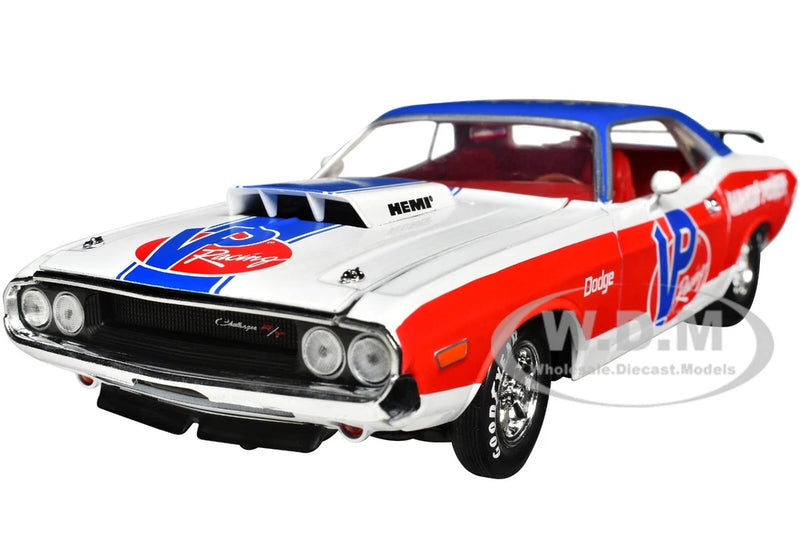 1970 DODGE CHALLENGER R/T HEMI "VP RACING" 1/24 DIECAST MODEL BY M2 40300-110 B