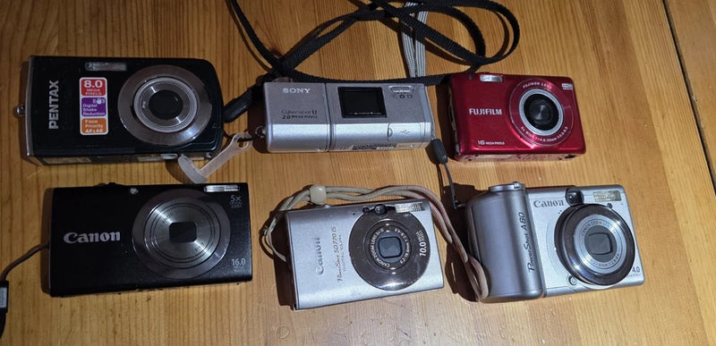 Digital Cameras - Lot for parts/repair - x4 Canon, x1 Pentax, x1 Fujifilm