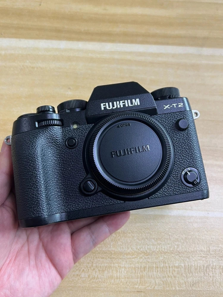 Fujifilm X-T2 24.3MP Mirrorless Digital Camera    Normal Use