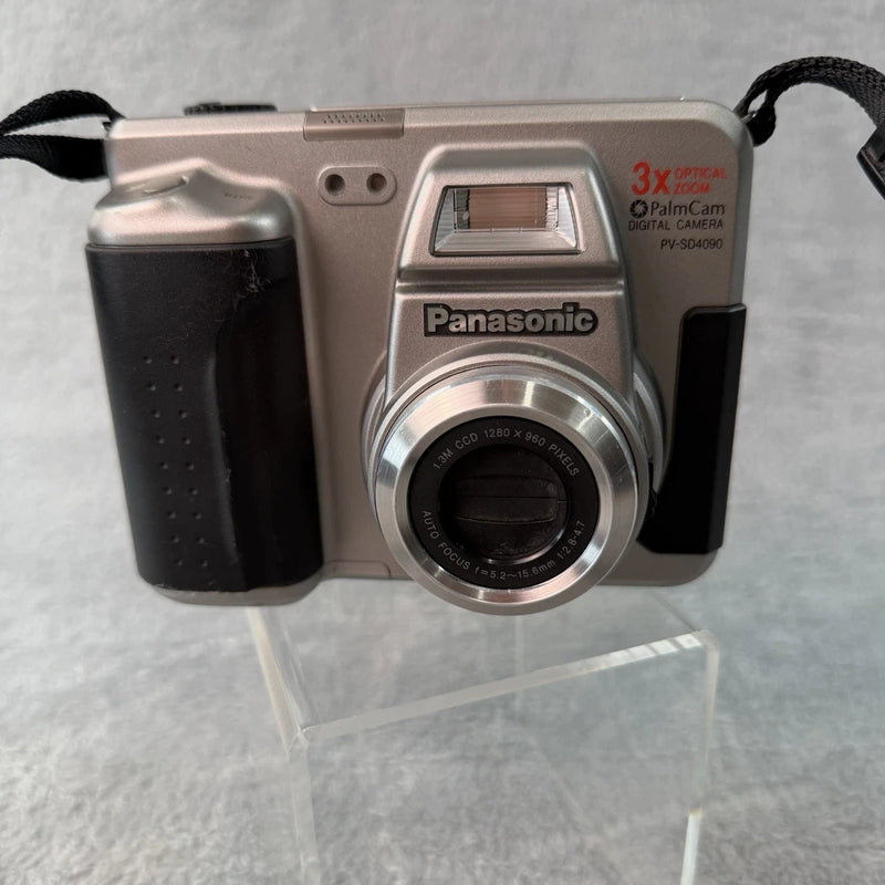 Panasonic PalmCam PV-SD4090 1.3MP Digital Camera  w Battery UNTESTED No Cord