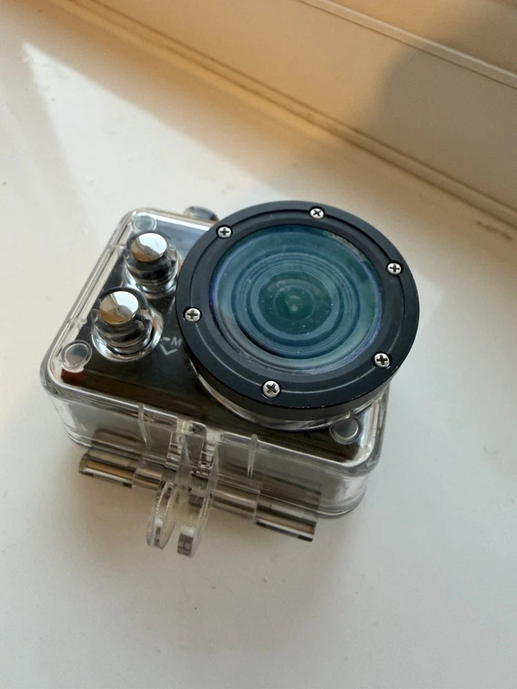 iSaw Extreme KCC-CMS-AM7 ACTiON CAMERA + Waterproof Casing ?C No Charger Cable