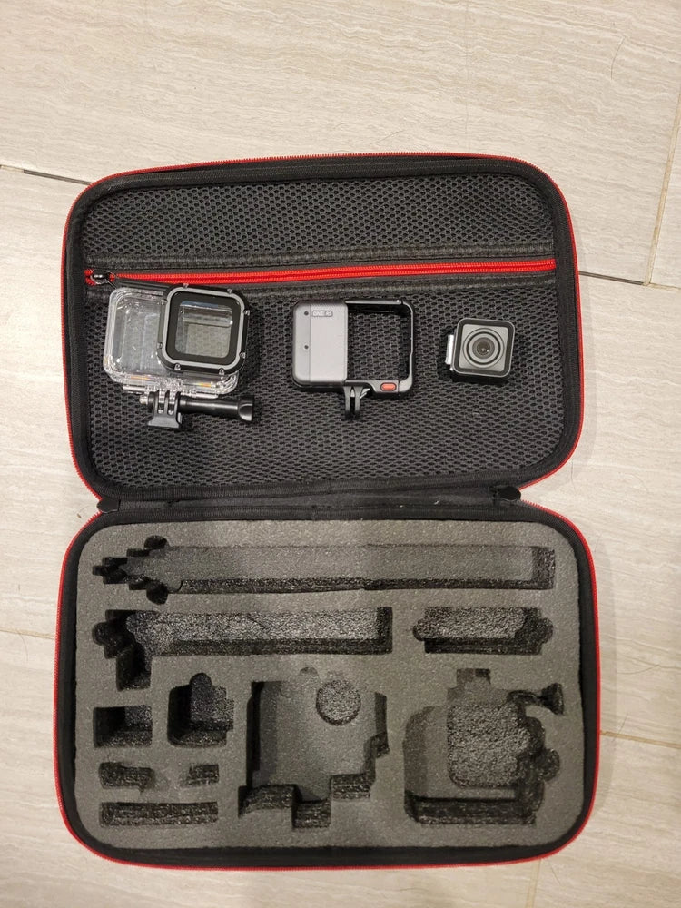 Insta360 One R 4K Wide Angle Lens F2.8 16.4mm Module + Carrying case/housings