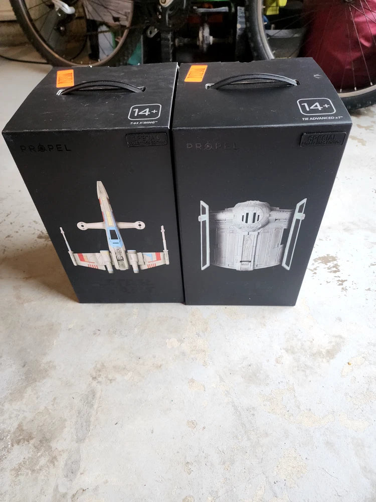 STAR WARS battling drone SW-0327-CX boxed set with two packages, age 14+