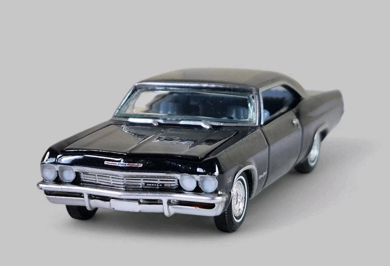 1965 CHEVY IMPALA SS 396 Rare Diorama Collectible DieCast Model Car 1:64 Blue