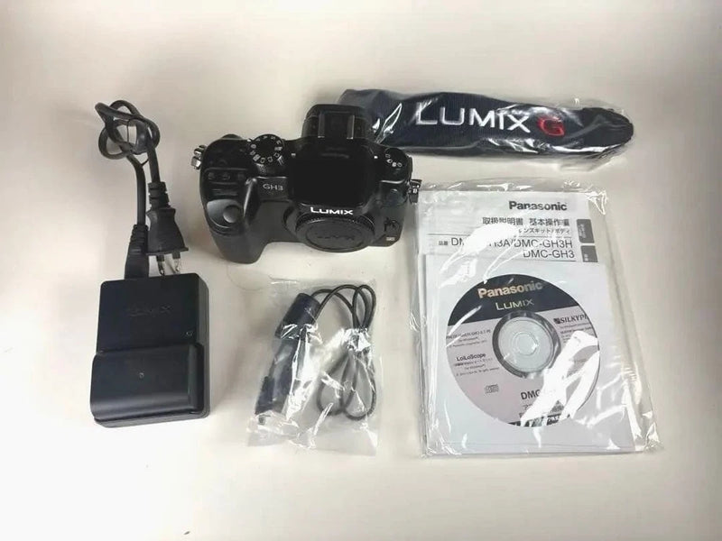 PANASONIC LUMIX DMC GH3 K Body in Black with Box and Accessories Used