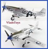 1/48 P-51D Mustang model aircraft, white with blue accents, propeller and landing gear