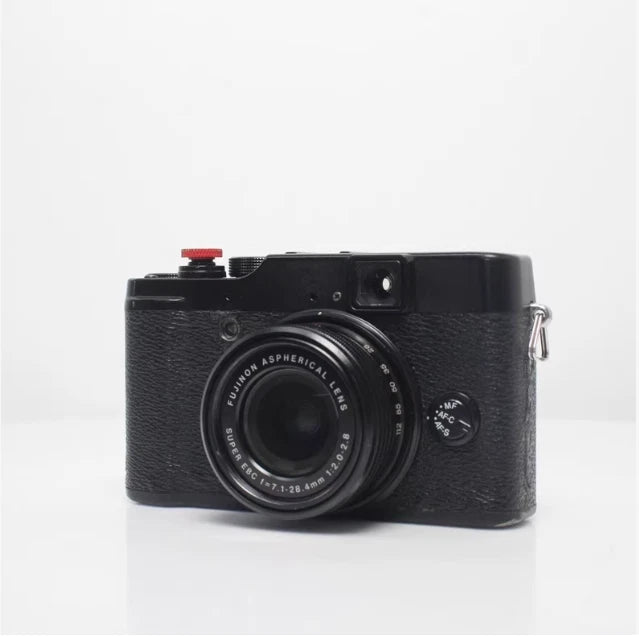FUJIFILM X10 12MP Digital Camera with 12 Megapixel Optical Zoom Black A