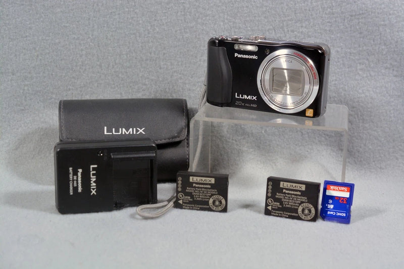 Panasonic Lumix DMC-ZS19 14.1MP 20x Optical Zoom Black Digital Camera -Near Mint