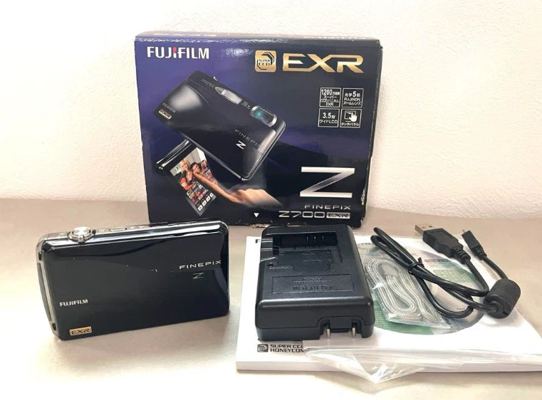 "Excellent+++++" Fujifilm FinePix Z700 EXR 12MP Digital Camera Black From Japan