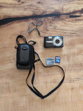 Fujifilm FinePix F480 Digital Camera 8.2 MP w/ Case Battery And Memory Card