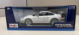 Maisto 31703 Porsche 911 GT3 RS 4.0 White Diecast Model Car 1/18 Scale