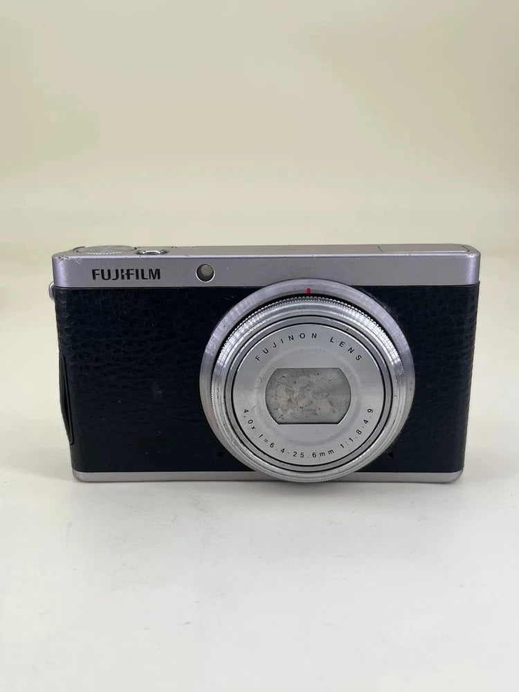 Fujifilm XF1 12.0MP Compact Digital Camera BLACK 25-100mm equivalent lens