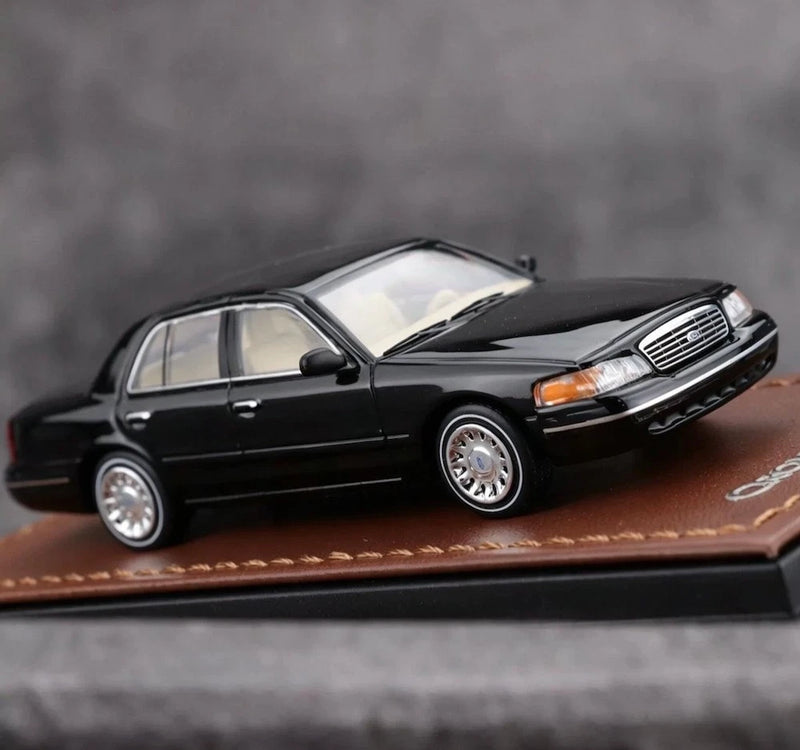 ED GOC 1:64 HEC Black Crown Victoria LX CV Sedan Model Diecast Collect Car BN