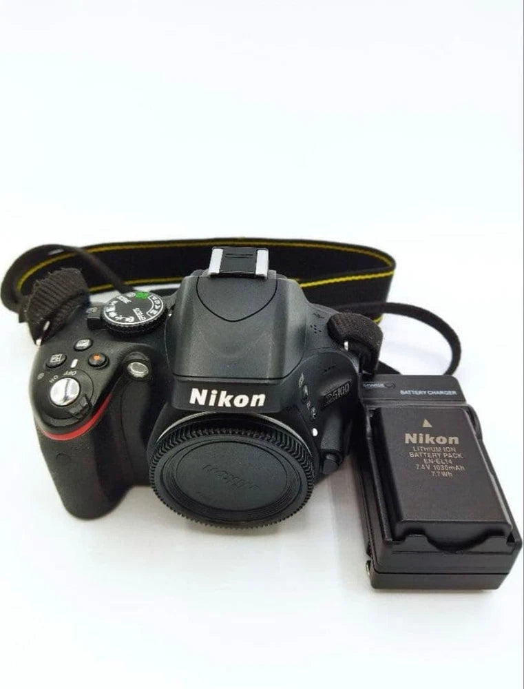 Nikon D5100 Black SLR Camera Body with Accessories From Japan