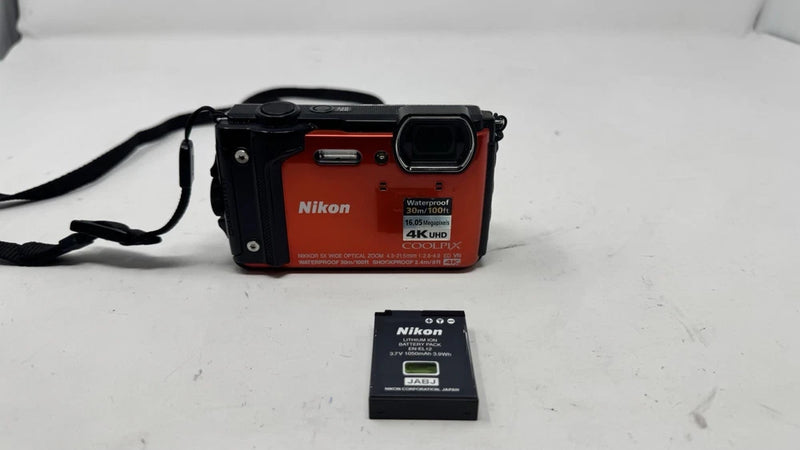 Nikon COOLPIX W300 16MP Compact Digital Camera  Orange For parts-Doesnt Power on