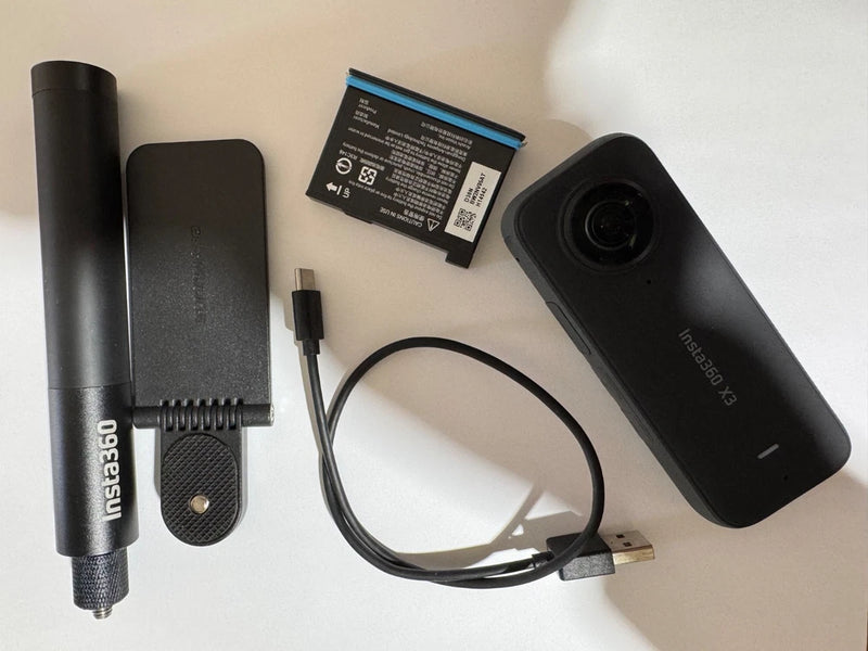 Insta360 X3 360 Action Camera Black w/ Selfie Stick, SD card 128GB