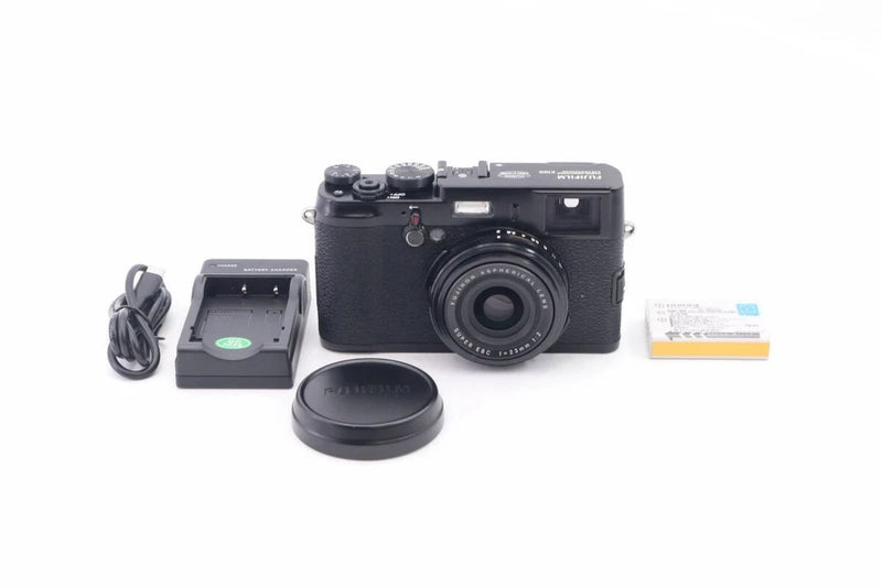 FUJIFILM X100 Fujifilm Limited Edition Compact Digital Camera Working