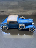 1929 Cord L-29 coupe by Hayes model 1:24 scale by Esval Models. Missing Pieces.
