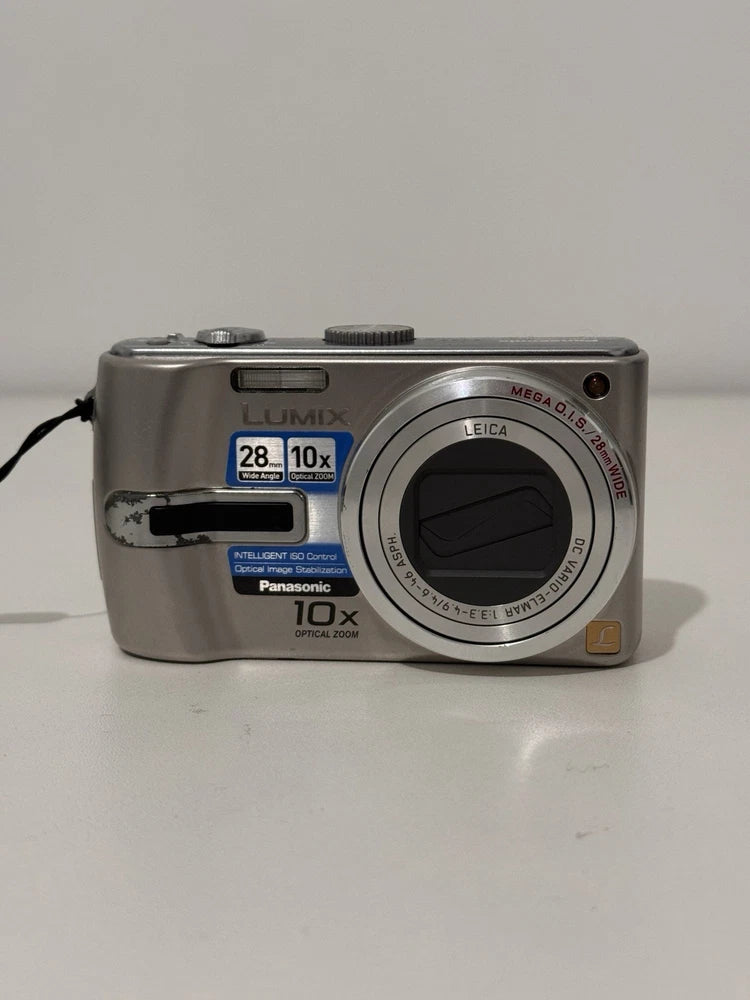 PANASONIC LUMIX DMC-TZ3 7.2MP SILVER DIGITAL CAMERA READ