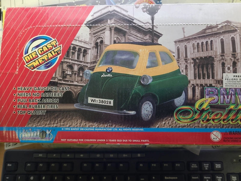 Kinsmart Pull Back & Go BMW Isetta Bubble Car Model blue  car left!  1:38 scale