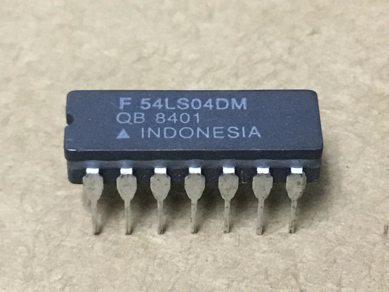 (1 PC)  FAIRCHILD  54LS04DMQB   Inverter LS Series 6-Func 1-Input TTL CDIP14