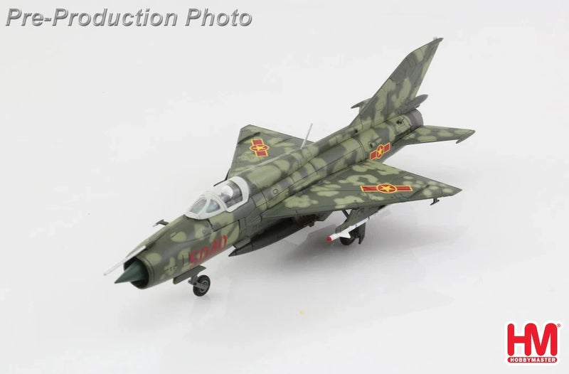 Hobby Master 1/72 MIG-21 fighter jet model, green camo with red markings