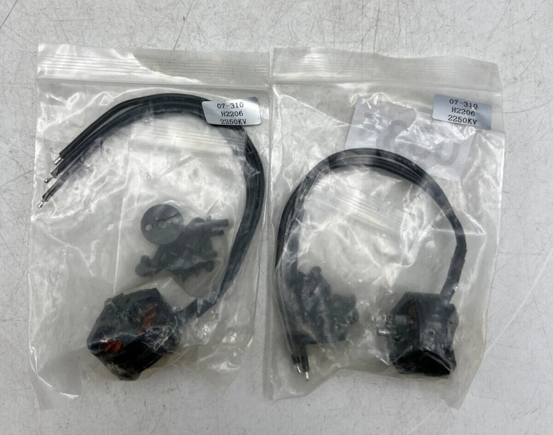 Lot of 2 RCX brushless motor H2206 2250KV, packaged with wiring and connectors