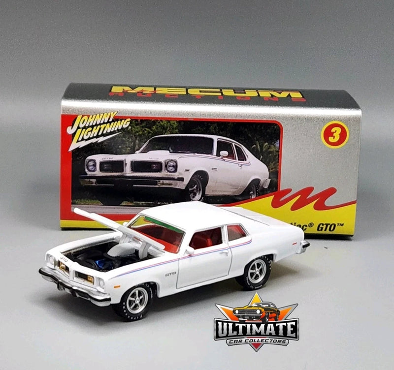1974 74 Pontiac GTO Collectible 1:64 Scale Diecast Model Collector Car